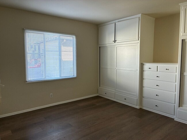 Building Photo - 1387 Eagle Vista Dr