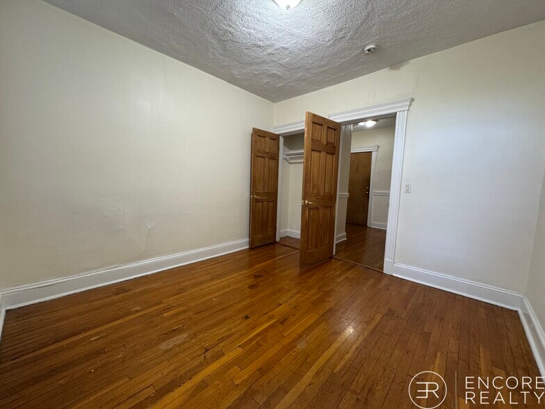 Building Photo - 84 New Whitney St