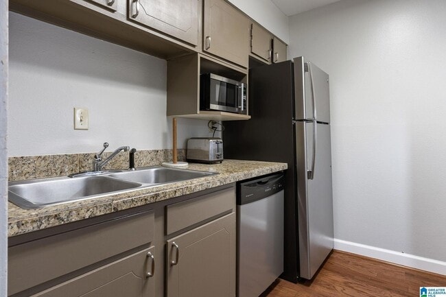 Building Photo - 159 Old Montgomery Hwy