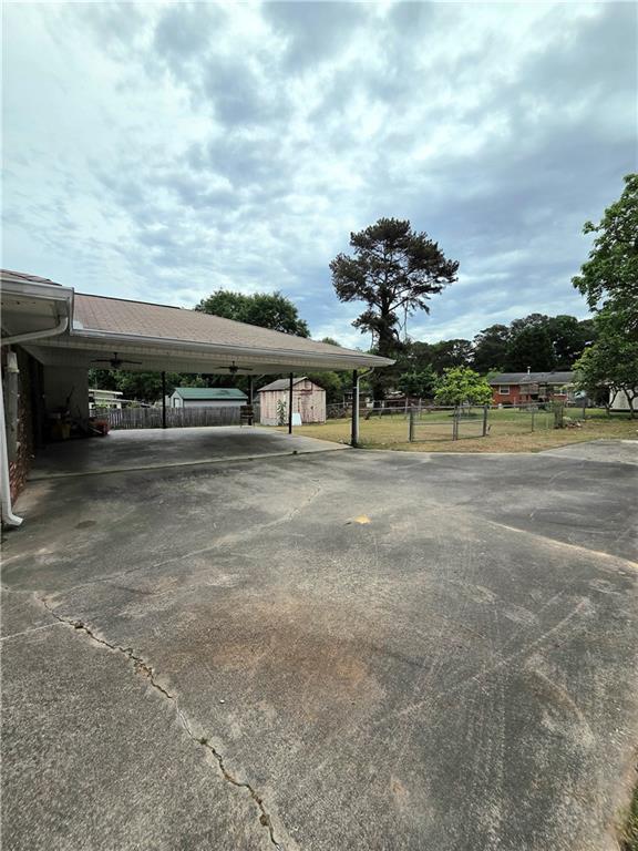 Building Photo - 421 Springside Dr