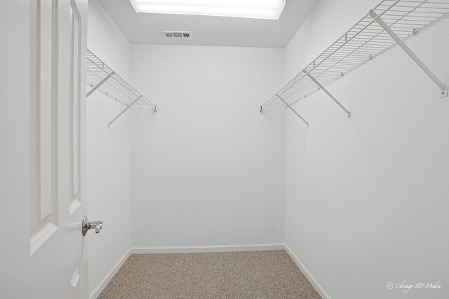 Building Photo - 214 Taylor Ct