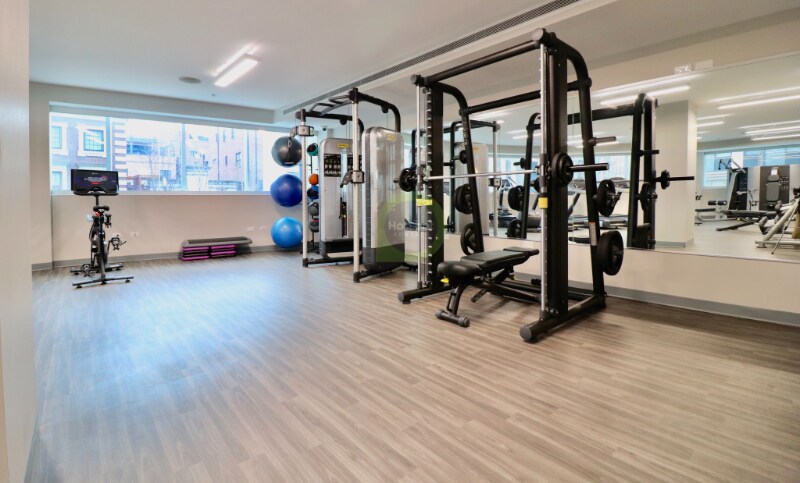 Building Photo - 449 W Huron St