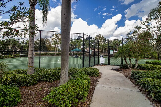 Building Photo - 3 Bedroom 2.5 Bath Townhome San Michele