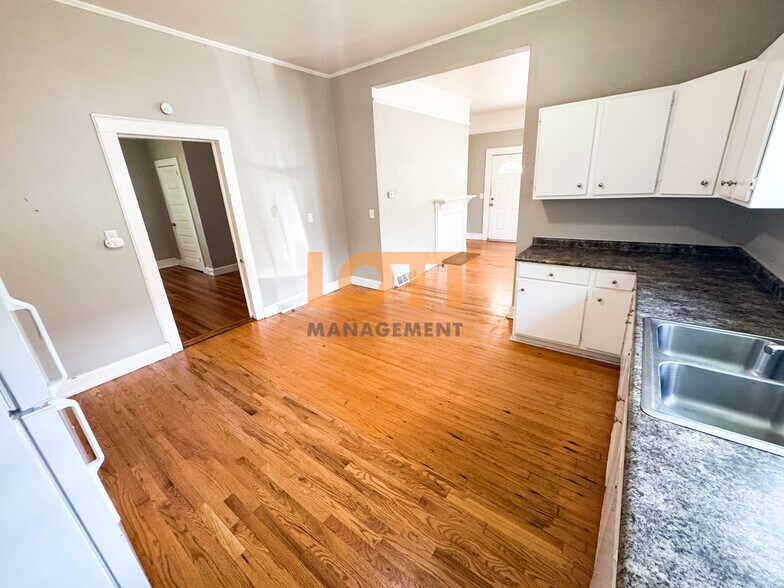 Building Photo - 326 Ligon St