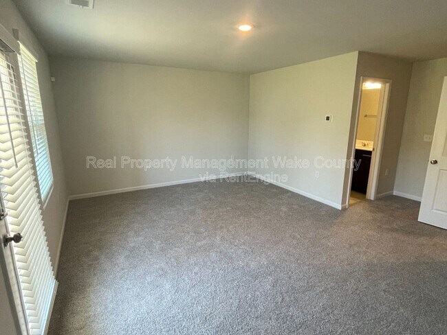 Building Photo - 2727 Chert Ln