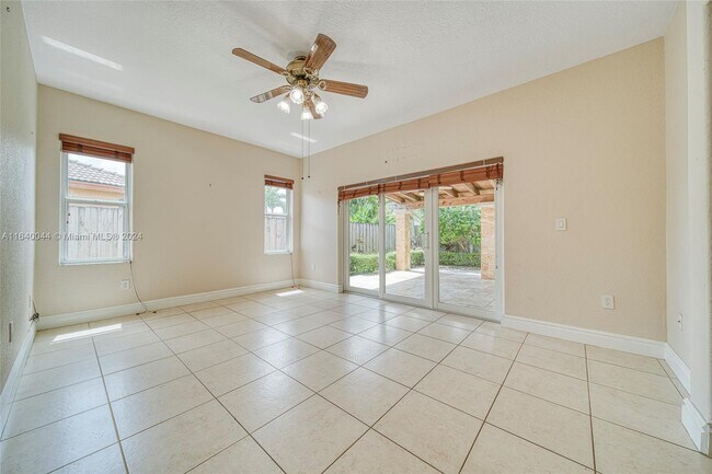 Building Photo - 16544 SW 75th Terrace