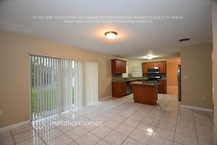 Building Photo - 15813 SW 79th St