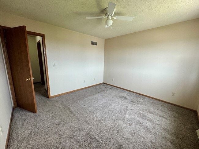 Building Photo - 4032 Canterbury Dr