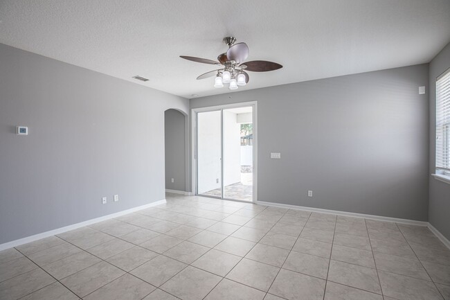 Building Photo - Beautiful Home in Wynnfield Lakes