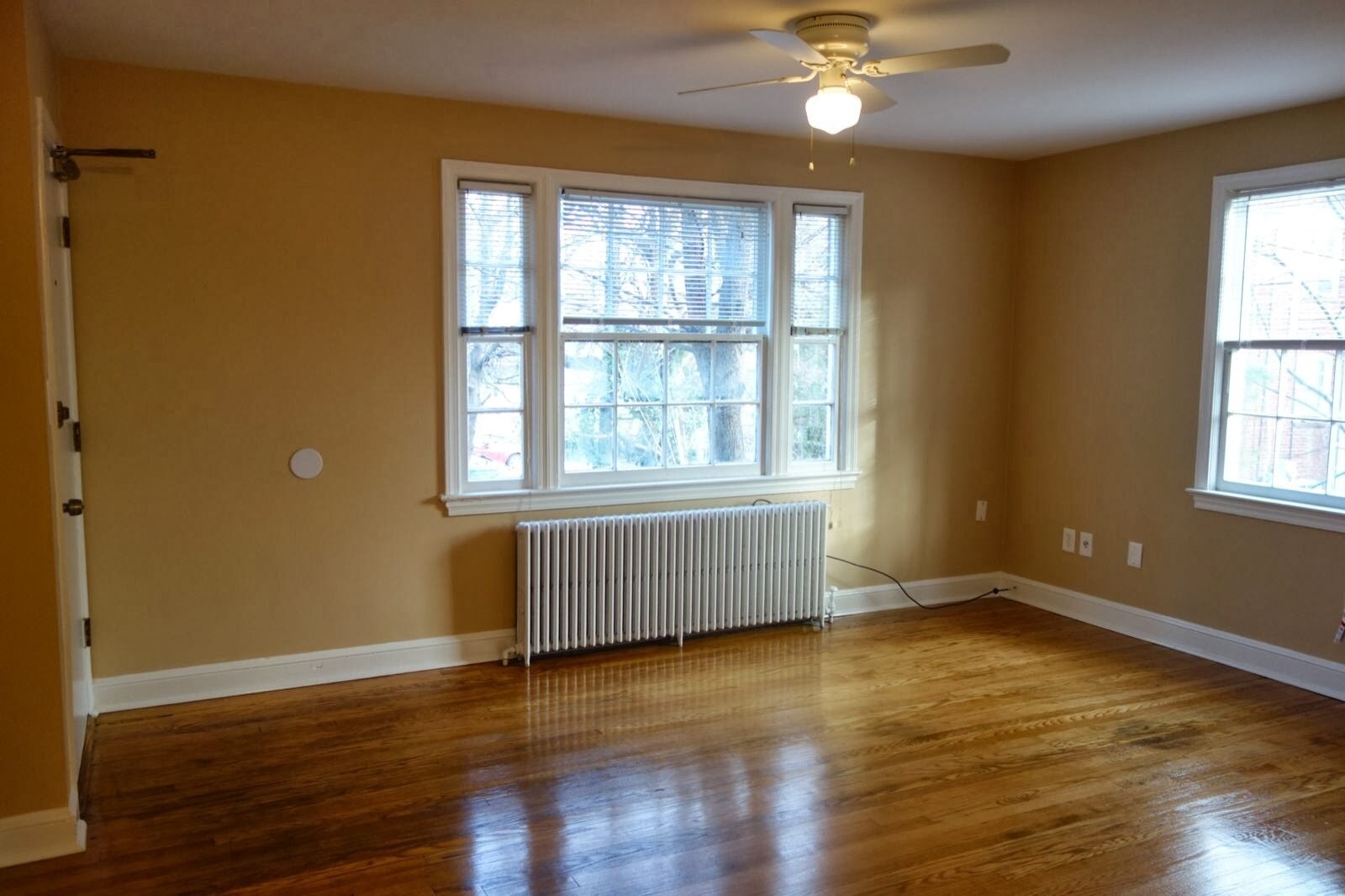 Building Photo - 816 Greenwood Cir