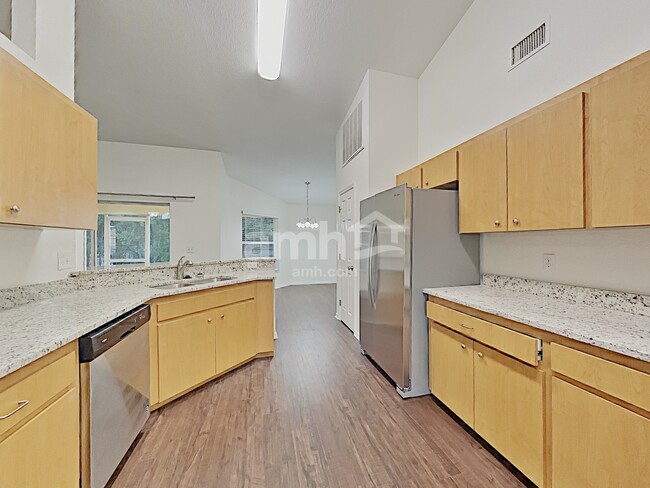 Building Photo - 3244 Sanoma Dr