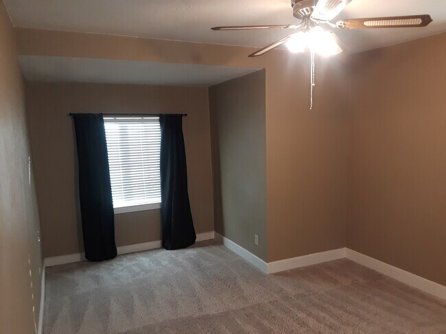 Bed #2 - 608 Elefa St