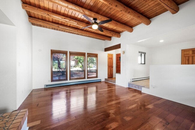 Building Photo - NEW MOVE-IN SPECIAL! Vibrant Home Off Rode...