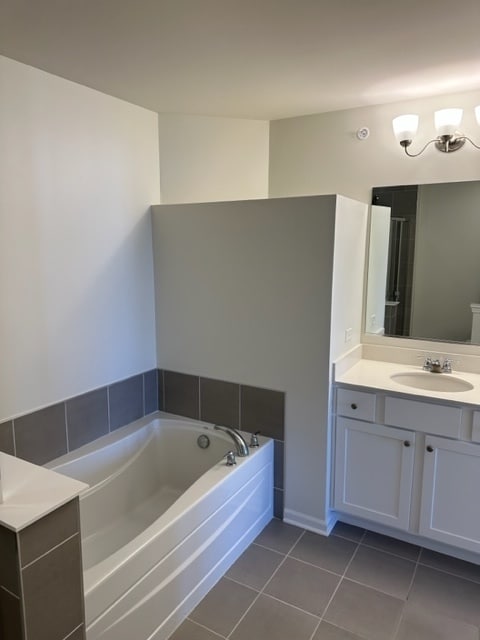 Building Photo - 12700 Kenmore Ct
