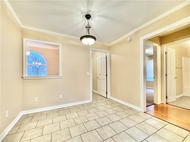 Building Photo - 2609 Drexelwood Dr