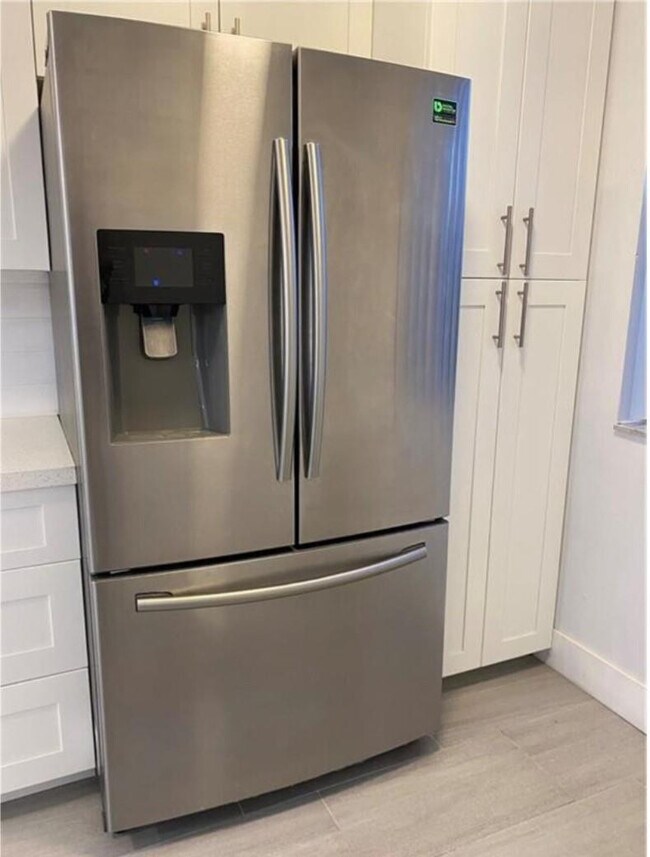 Building Photo - 9055 Wiles Rd