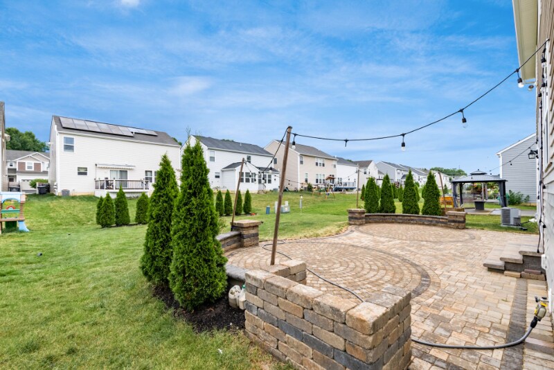 Building Photo - 294 McElhinny Ln