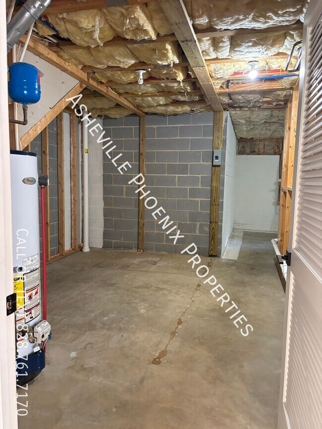 Building Photo - 73 Creeks End Cir