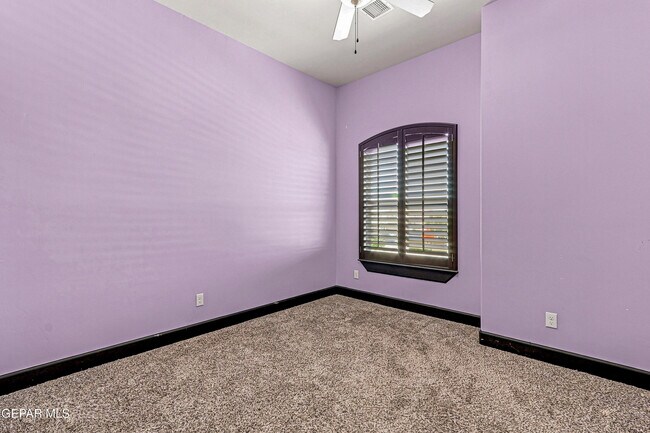 Building Photo - 12744 Midland Ct