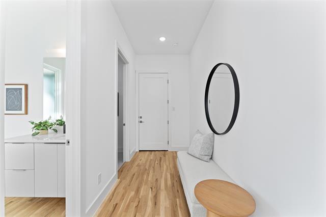 Building Photo - 2315 S Vernon Ave