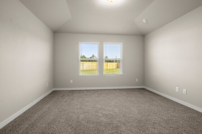 Building Photo - 16529 Breezy Knl Ct