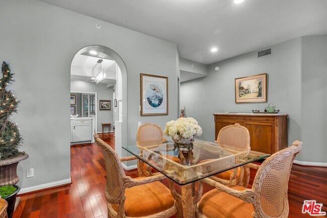 Building Photo - 11740 Sunset Blvd