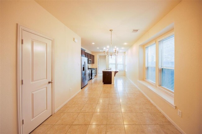 Building Photo - 1613 Summer City Dr