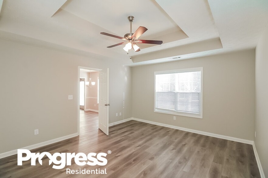 Building Photo - 1530 Range Heights Terrace