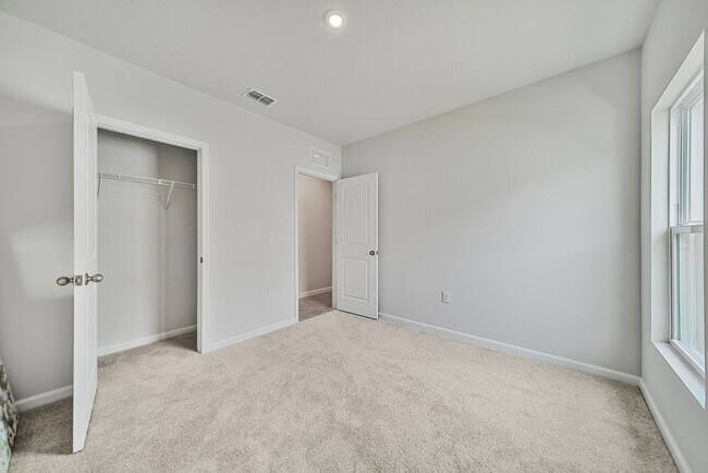Building Photo - 5736 Mast Ave