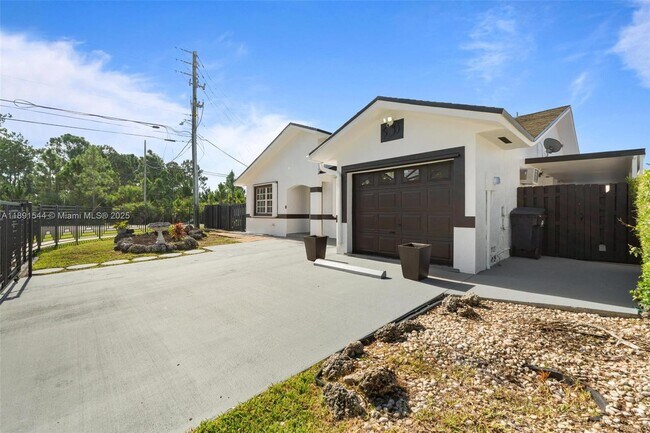 Building Photo - 13400 SW 182nd St