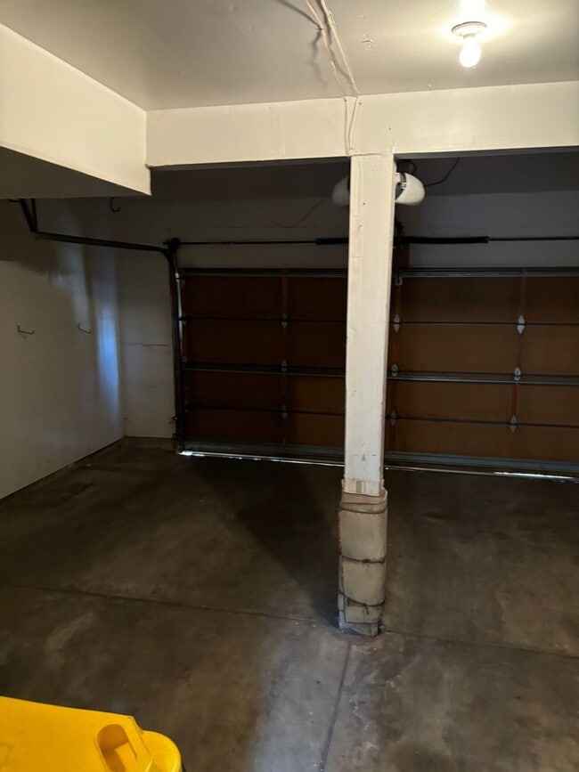 Building Photo - 4312 S Billings Cir