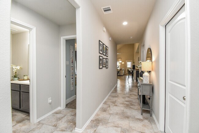 Building Photo - 23819 Naples Shore Dr