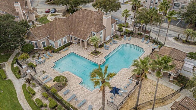 Building Photo - 18108 Villa Creek Dr