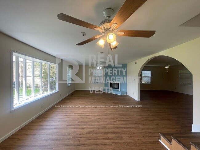 Building Photo - 6712 Hawkinsville Rd