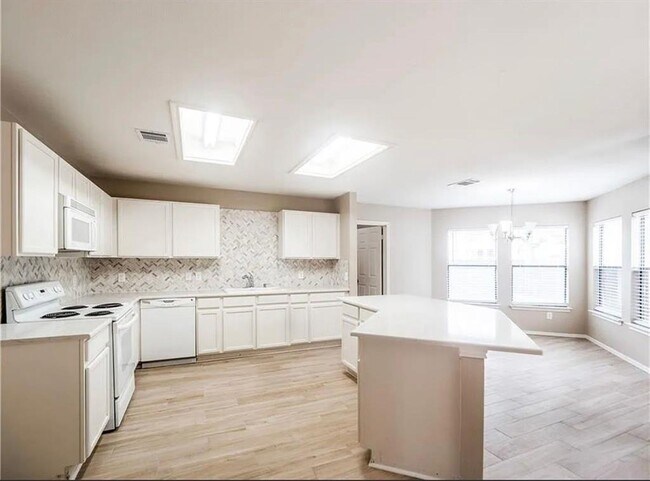 Building Photo - 1173 Forest Bluff Trail