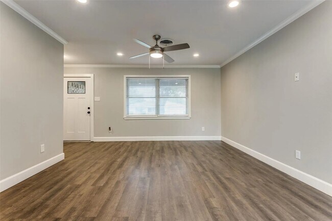 Building Photo - 4018 Western Cir