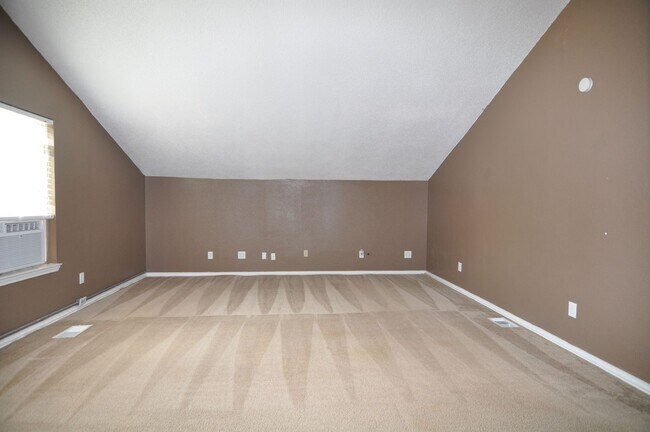 Building Photo - Spacious 3-2 in N. Ft Worth, desirable Kel...