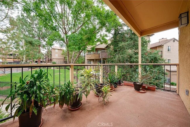 Building Photo - 10655 Lemon Ave