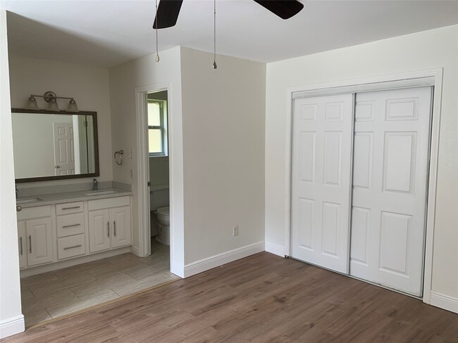 Building Photo - 3103 Timberlark St