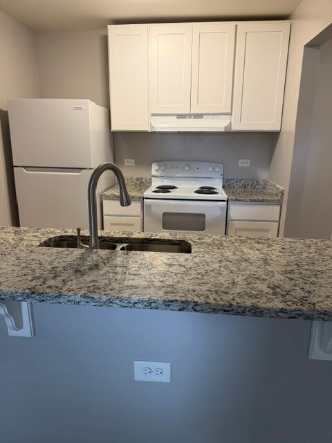 Building Photo - 1354 Cunat Ct