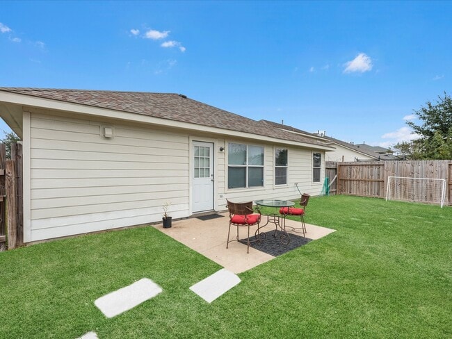 Building Photo - 19527 Billineys Park Dr