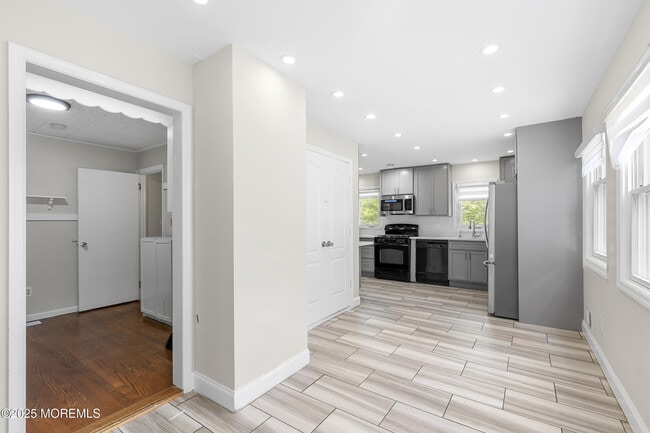 Building Photo - 39 Lapsley Ln