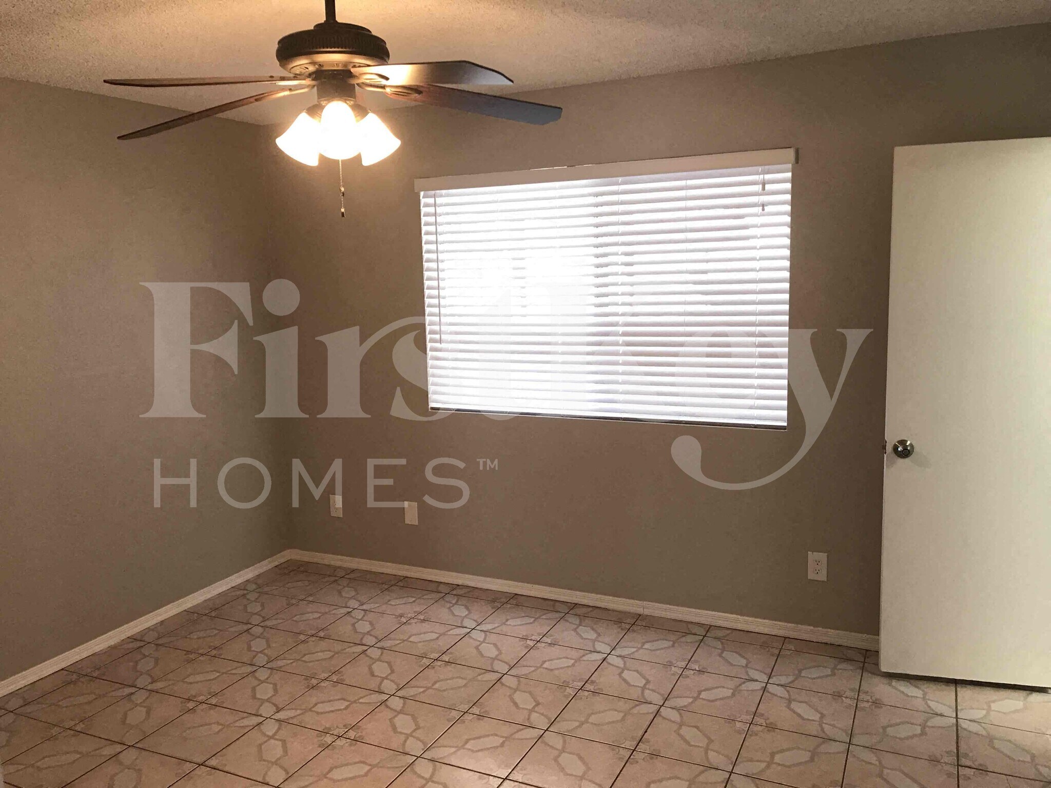 Building Photo - 7629 W Flower St