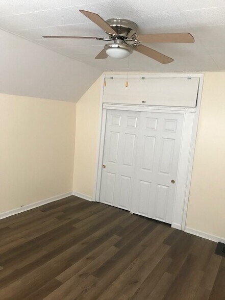 2nd Flr Bed Rm 4 - 13310 S Brandon Ave