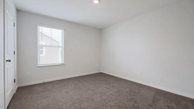 Building Photo - 858 Sunny Vale Dr