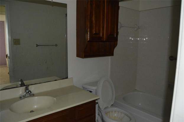 Building Photo - 4929 Meadow Pl Dr