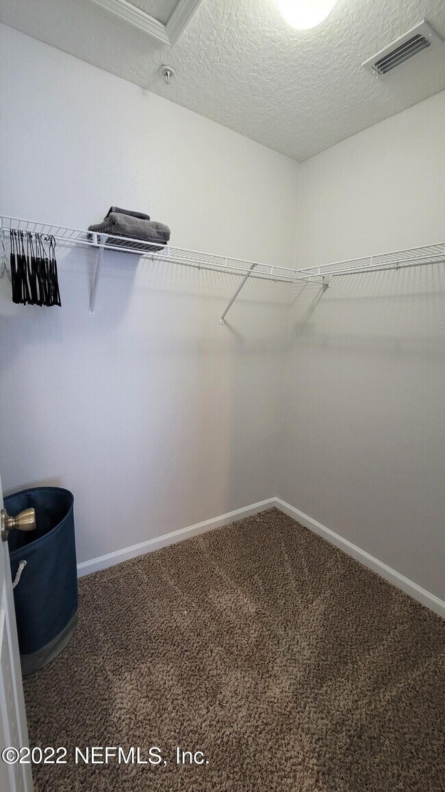 Building Photo - 2200 Marsh Hawk Ln