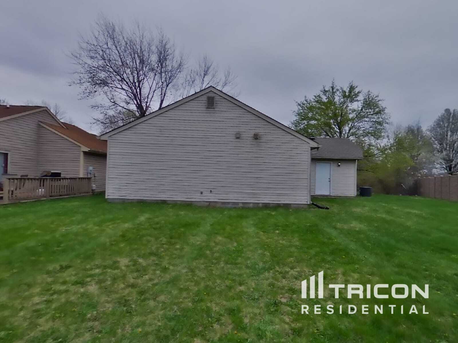 Building Photo - 5762 Pike Pkwy