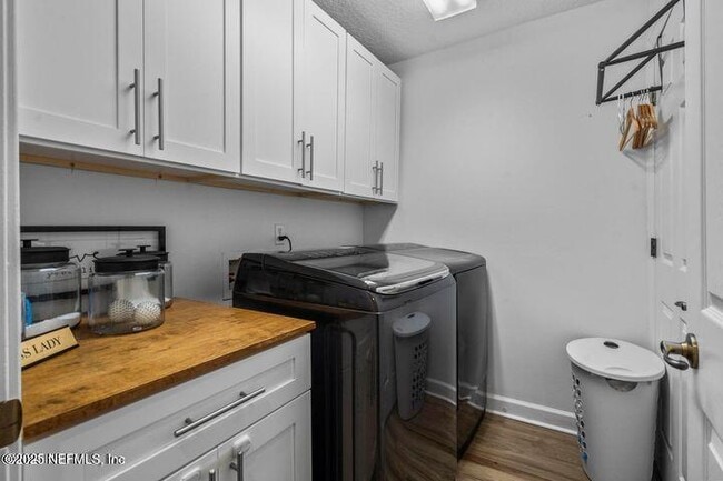 Building Photo - 528 S Sea Lake Ln
