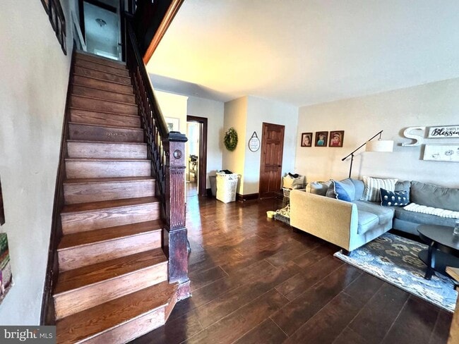 Building Photo - 425 Juniper St